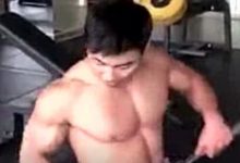 大胸肌帅哥健身房划船教学.avi-51虹马