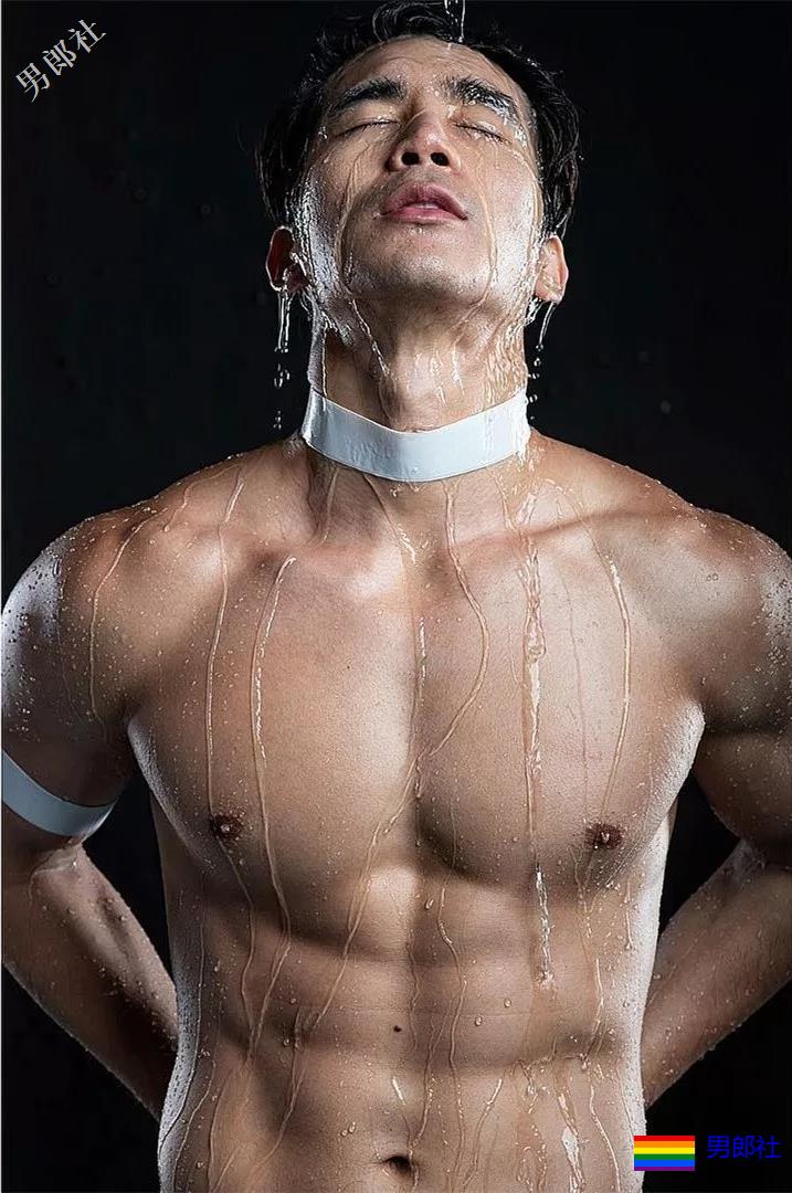 拥有最优秀六块腹肌的小狼狗,筋壮打夯基身材一秒掏空你!-51虹马