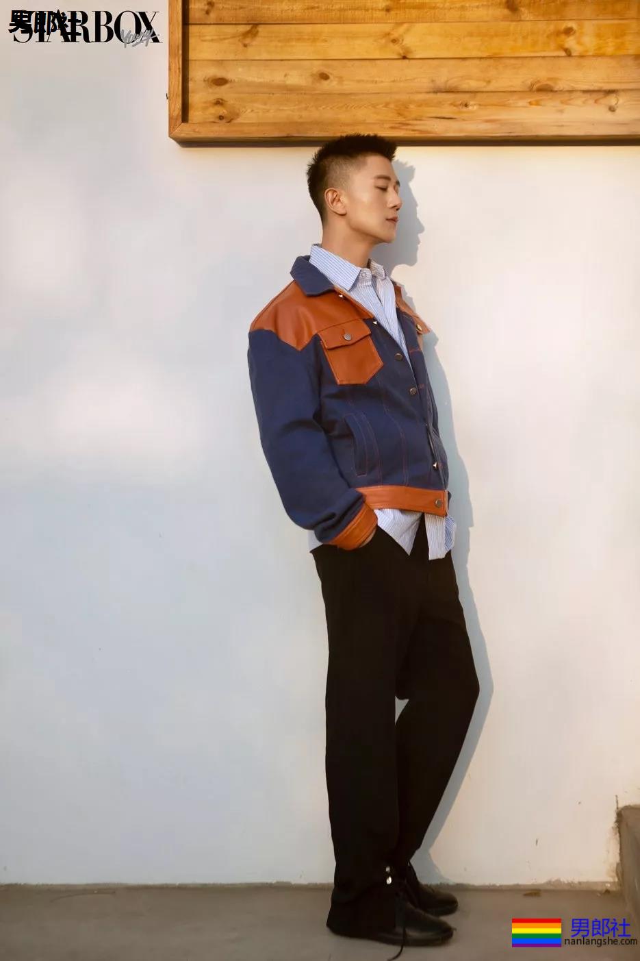 国民校草变翘屁嫩男！大胸肌小狼狗上演制服play，一睹为快! - 51虹马