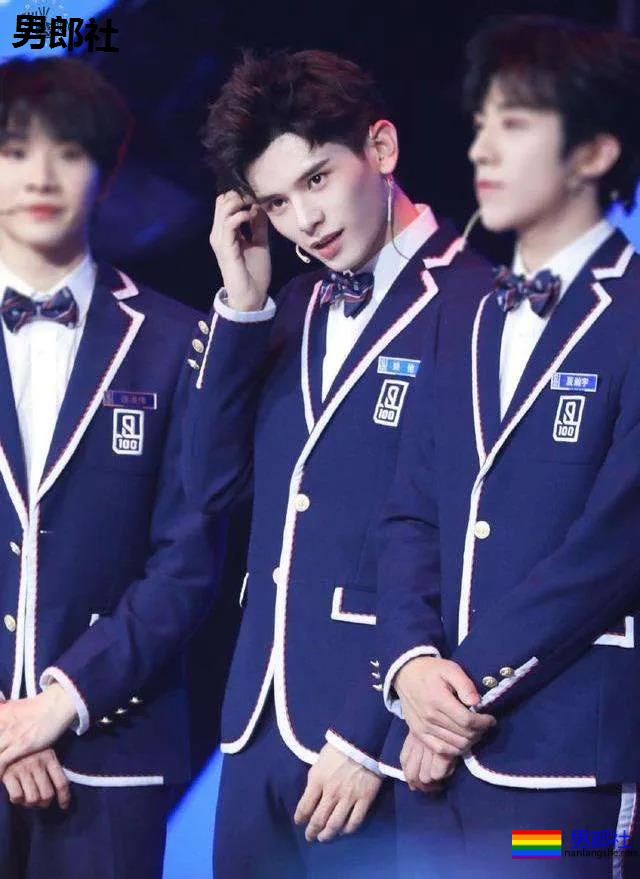 姚弛自曝幼年遭猥亵经历，被叔叔骑脖子上-51虹马