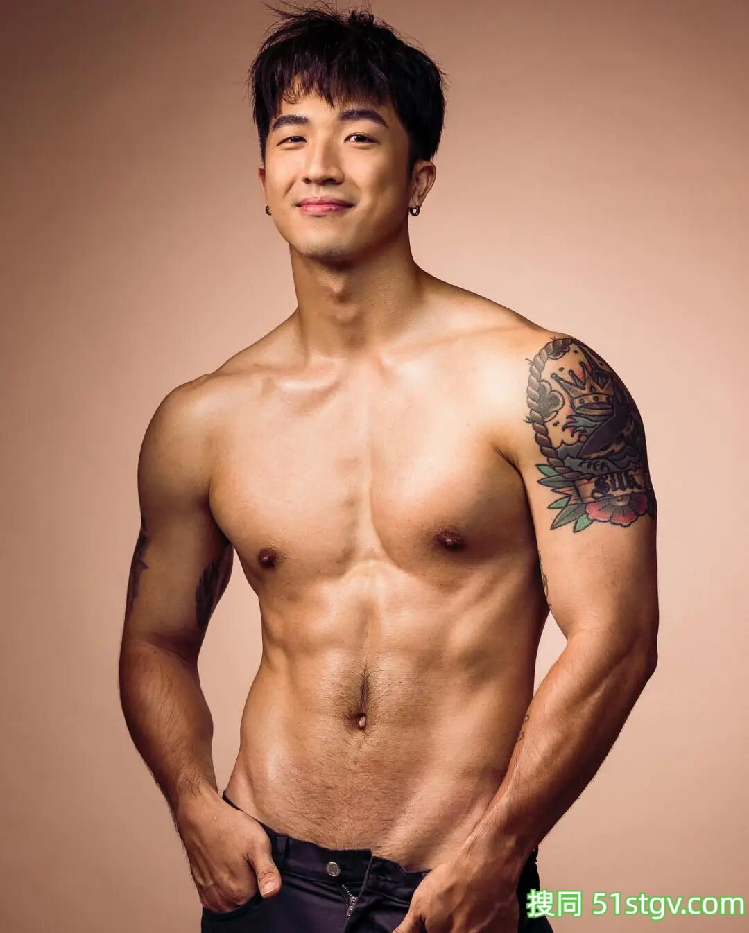 憨憨的直男，笑起来好好看 - 51虹马