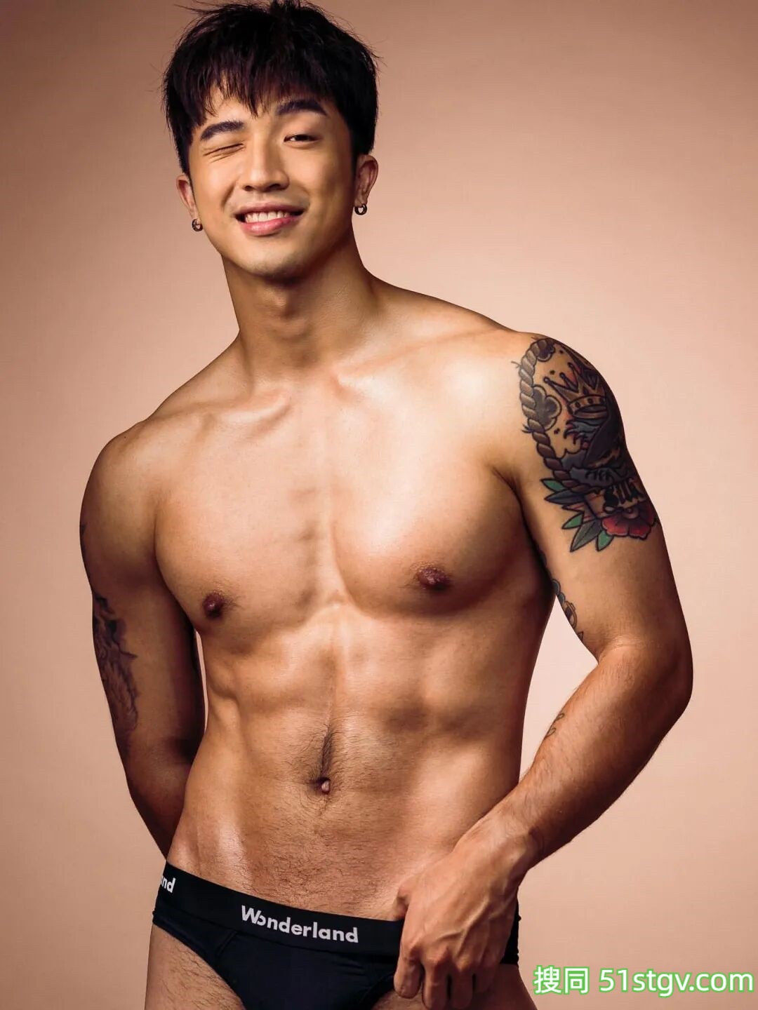 憨憨的直男，笑起来好好看 - 51虹马